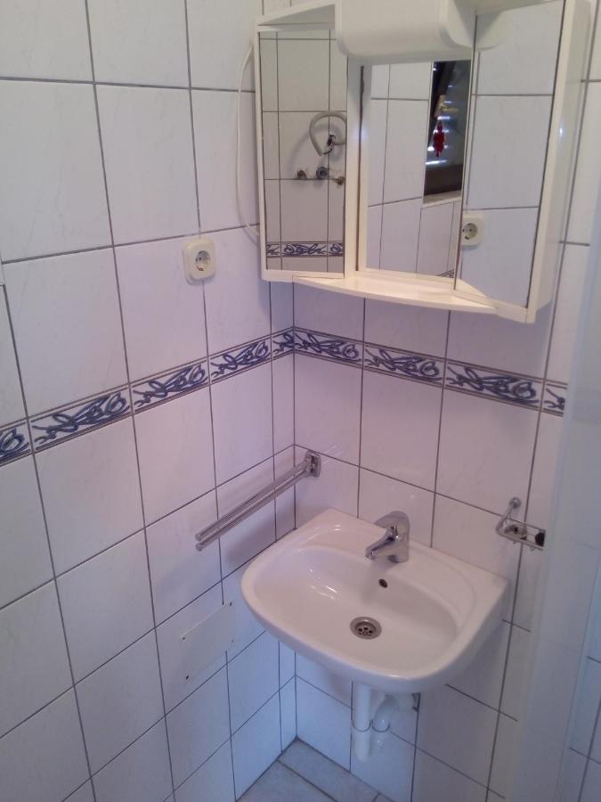 Appartamento Maslina Vir Esterno foto