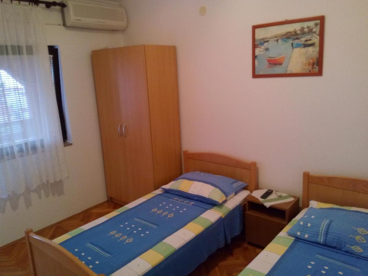 Appartamento Maslina Vir Esterno foto