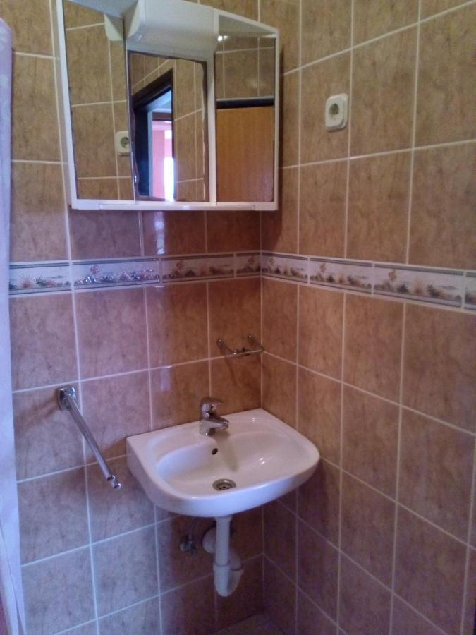 Appartamento Maslina Vir Esterno foto